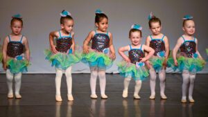Junior Kinder Dance - Mon @ 4:15pm, 30m