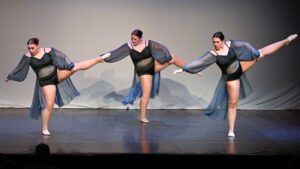 Senior Dance - Tues @ 7:30pm, 1h