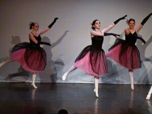Senior Dance - Thurs @ 7:15pm, 30m