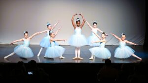 Junior Dance - Thurs @ 4:15pm, 45m