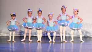Senior Kinder Dance - Mon @ 4:45pm, 30m